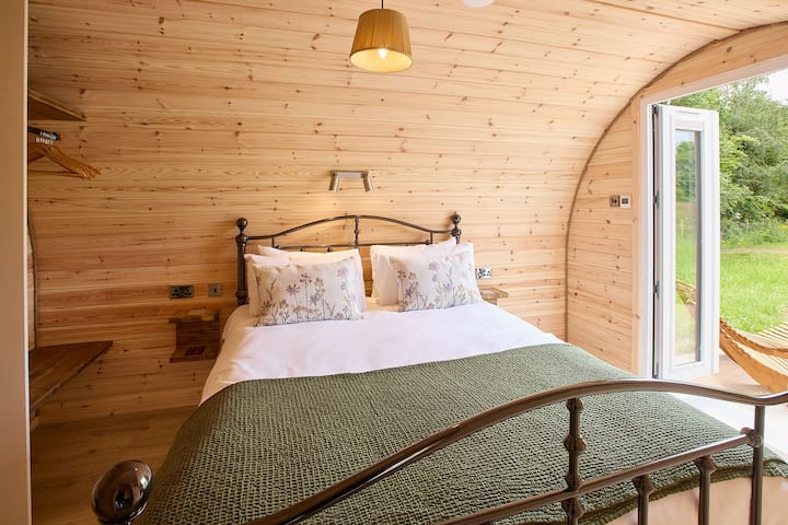 Cama