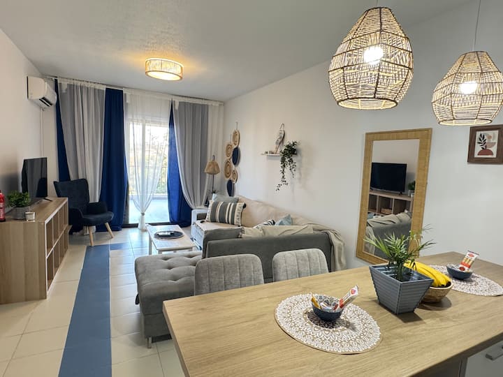 Blue Heaven Penthouse 1bed With Pool. - Fig Tree