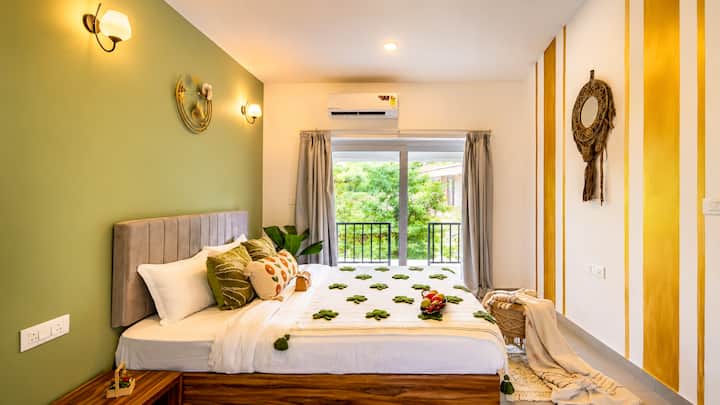 Bedroom 1 image 2