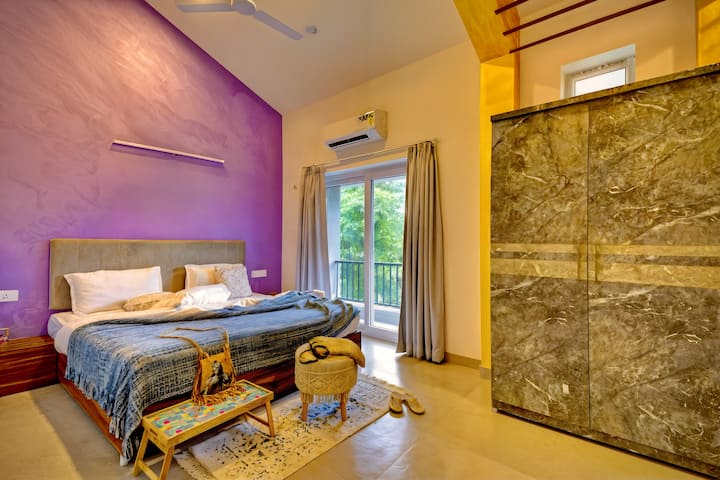 Bedroom 1 image 2