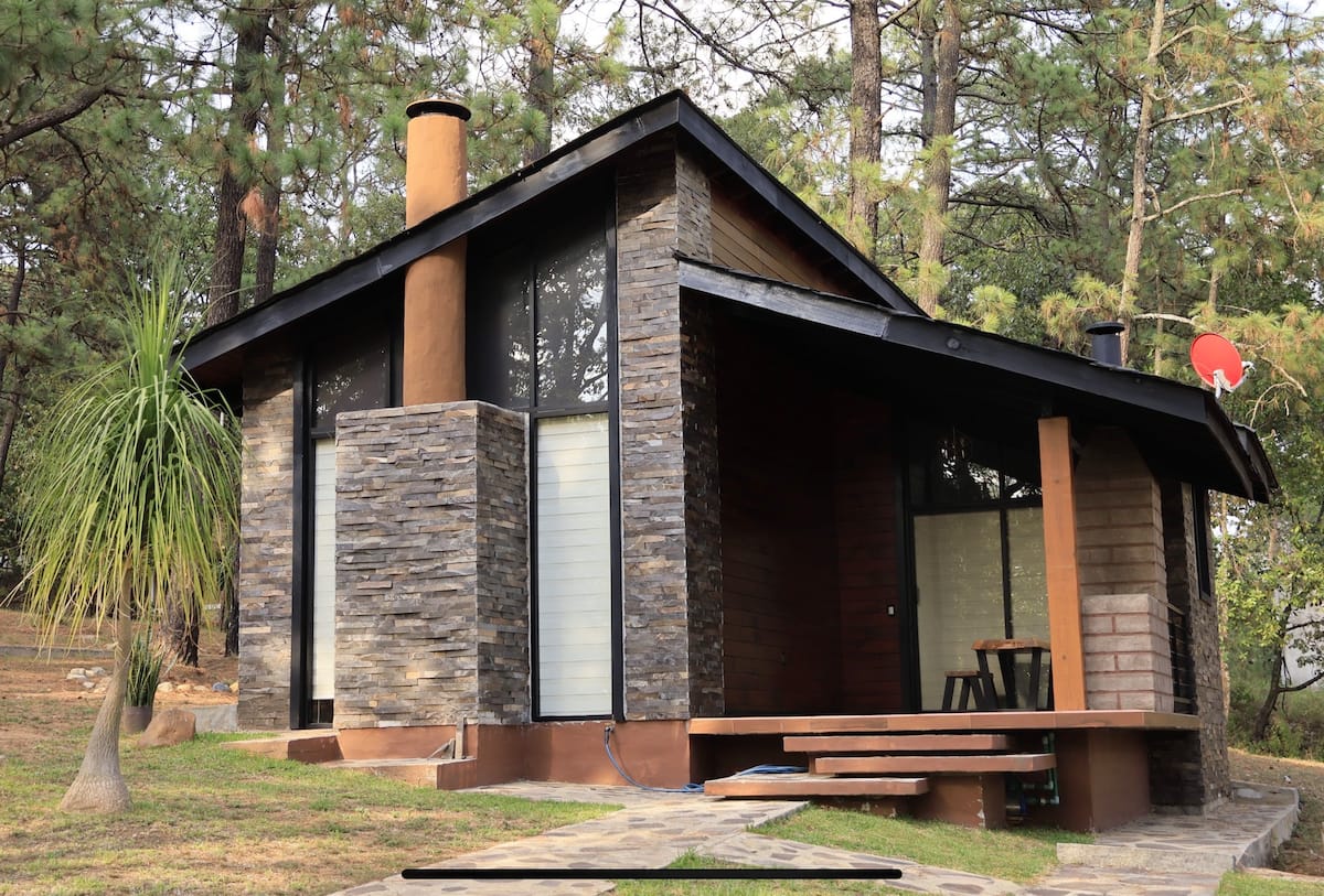 Sierra Luxxe Cabin 4