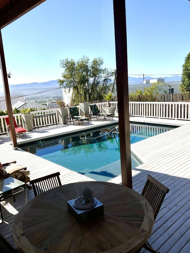 Place2b Poolside Room - Plettenberg Bay