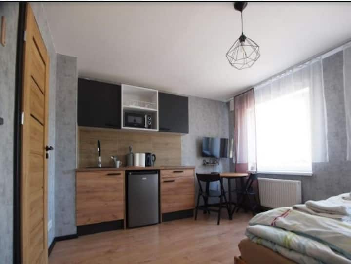 Haus Potsdam In Eiche, Kleine 1 Zimmer-wohnung - Potsdam