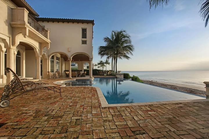 Beach Front Palm Beach Gorgeous Home Heated Pool - Palm Beach, FL