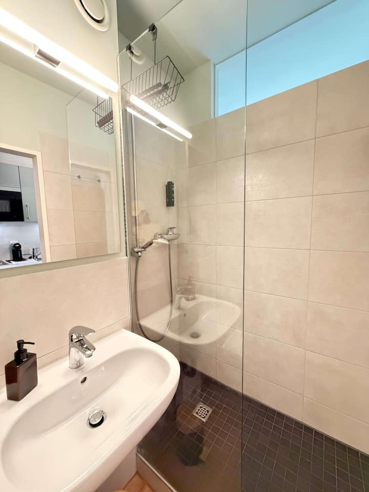 Cozy Studio In Hamburg Alsterdorf For 1 Guest - Hamburg