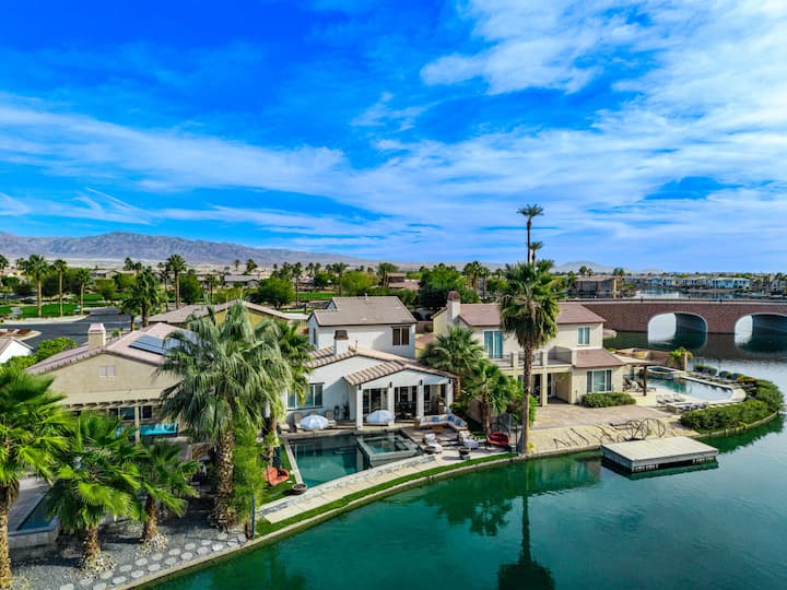 5 Beds Lakefront Infinity Pool Firepit Games - Coachella, CA