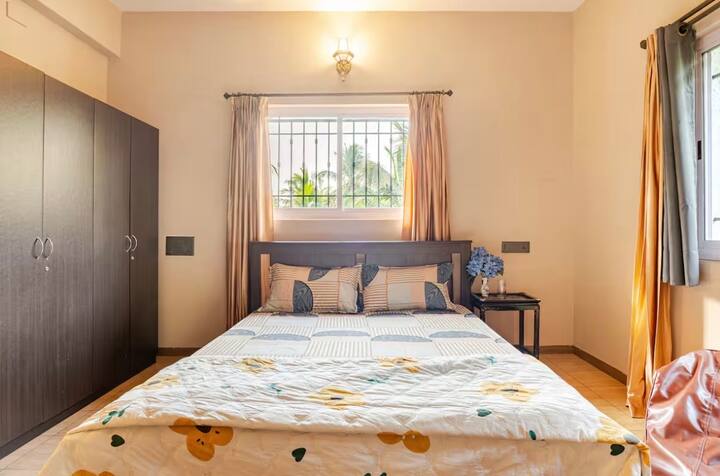 Bedroom 1 image 1