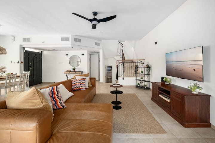 Luxury 5br Beachside Villa | Netanya |Free Parking - Israel