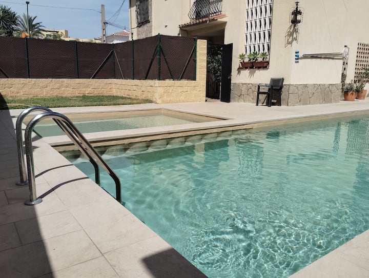 Villa Benalmadena Sulla Spiaggia Di Puerto Marina - Benalmádena