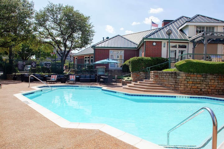 Homewood Suites Dallas-irving 2br Suites - Irving, TX