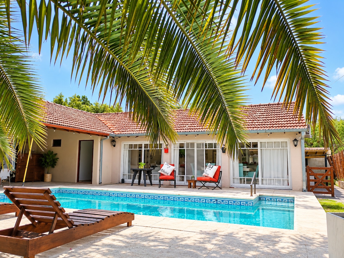 Esquina Sauces | Country house with pool in CUBE Escobar - Houses for ...
