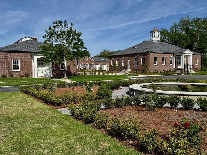 Quarter House Hotel - New Orleans, LA