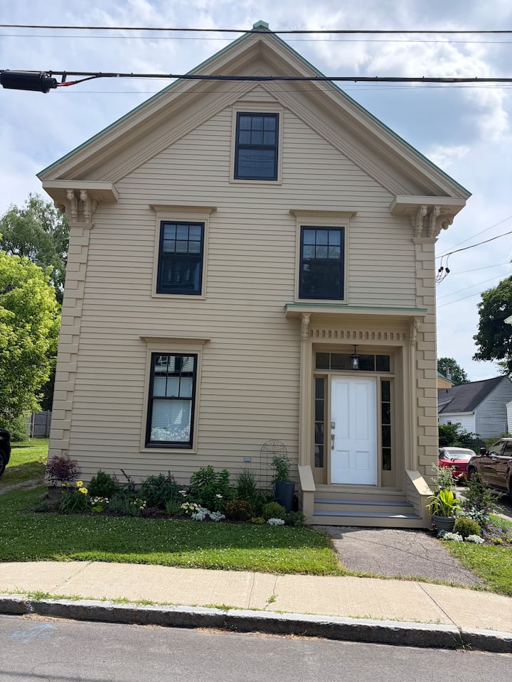 Stunning 3br-heart Of Midcoast Maine-30 Night Min - Rockland, ME