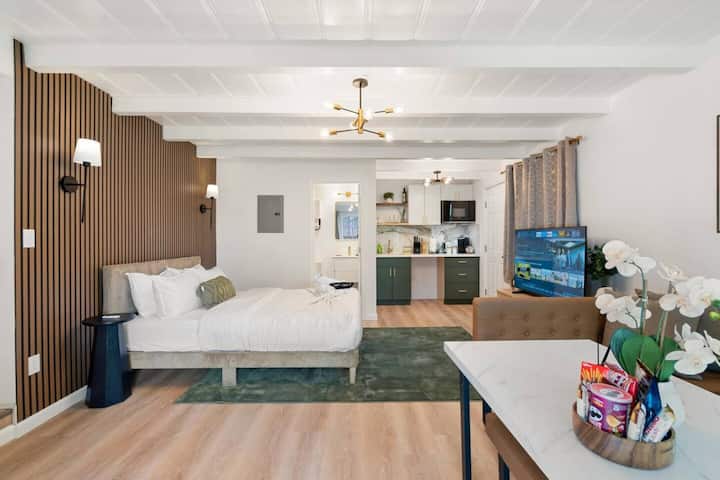 Bright Modern Pacifica Studio | Near Beaches & Sf - San Bruno, CA