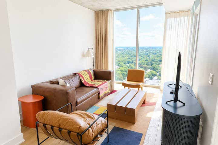 Luxury Natiivo Condo | Rooftoppool+ Rainey+views - Austin, TX
