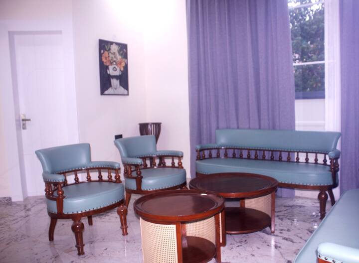 Living room image 5