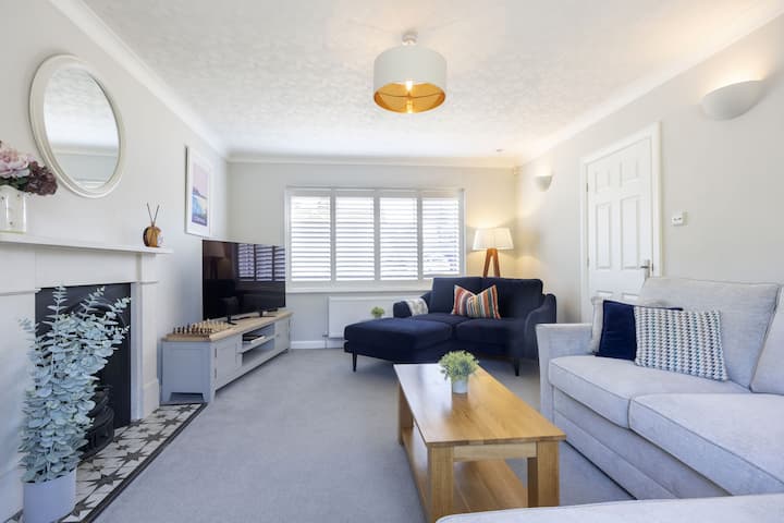 Spacious 5-bed Detached-maison-salle De Bain Privé - Cheltenham
