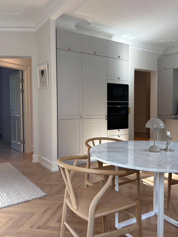 Smuk Herskabslejlighed På Frederiksberg - Copenhague