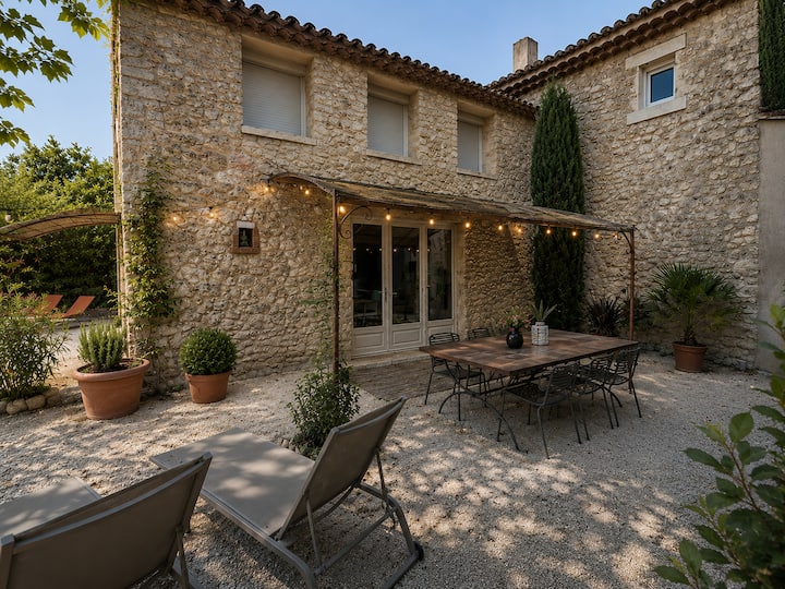 Gîte Dans Mas Provençal Avec Extérieur - L'Isle-sur-la-Sorgue