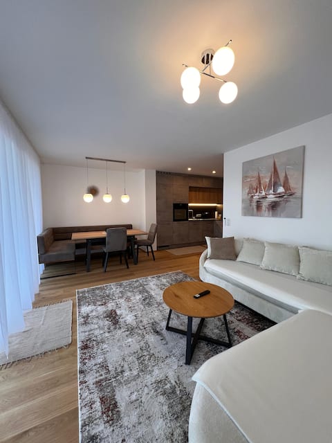 Beliebte Airbnb-Anzeige: Max 3 Wörthersee Boutique Apartment in Pörtschach Am Wörther See