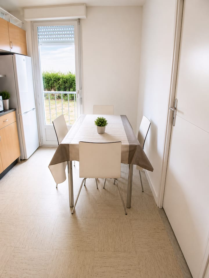 Appartement Avec Balcon, Proche Plage Et Centre - Saint-Nazaire