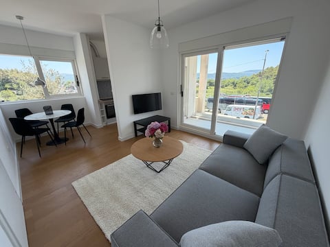 Top Airbnb: Olive Nest in Mrčevac