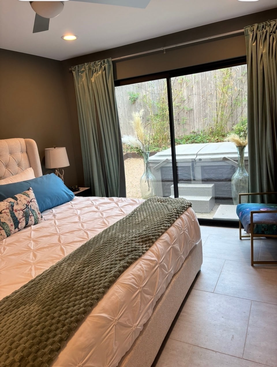 South Congress Retreat w/ Hot Tub + Dog Friendly