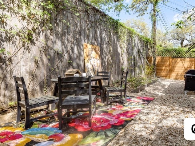 South Congress Retreat w/ Hot Tub + Dog Friendly
