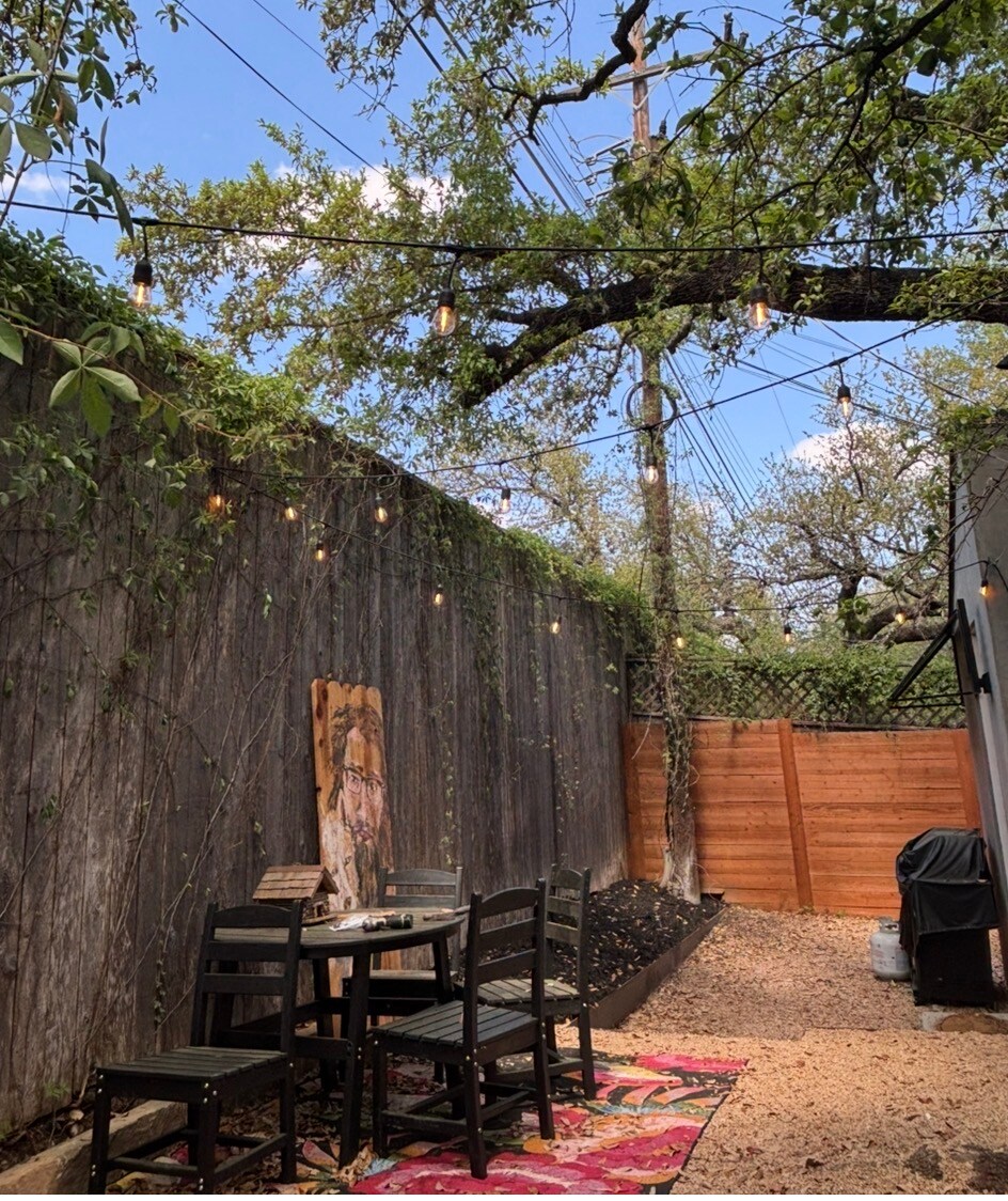 South Congress Retreat w/ Hot Tub + Dog Friendly