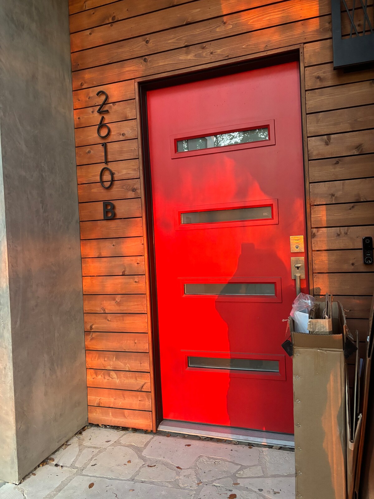 South Congress Retreat w/ Hot Tub + Dog Friendly
