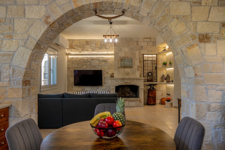 Casa Di Tzaki | Stone House With Garden & Bbq - Heraklion
