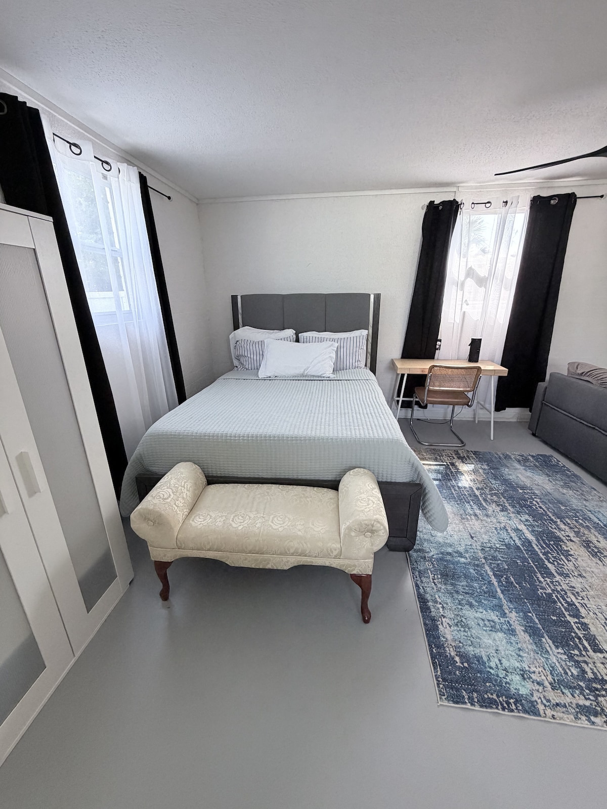 Cozy Private Studio