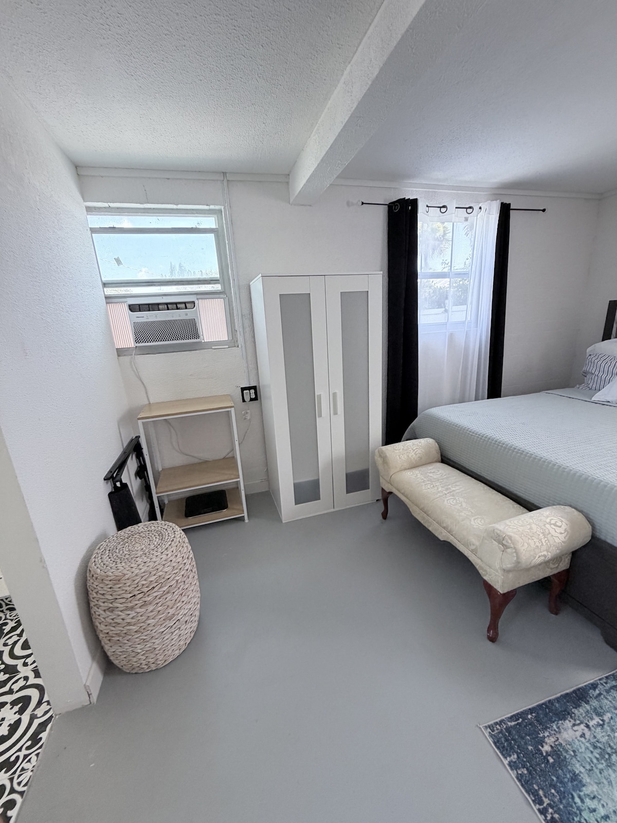 Cozy Private Studio