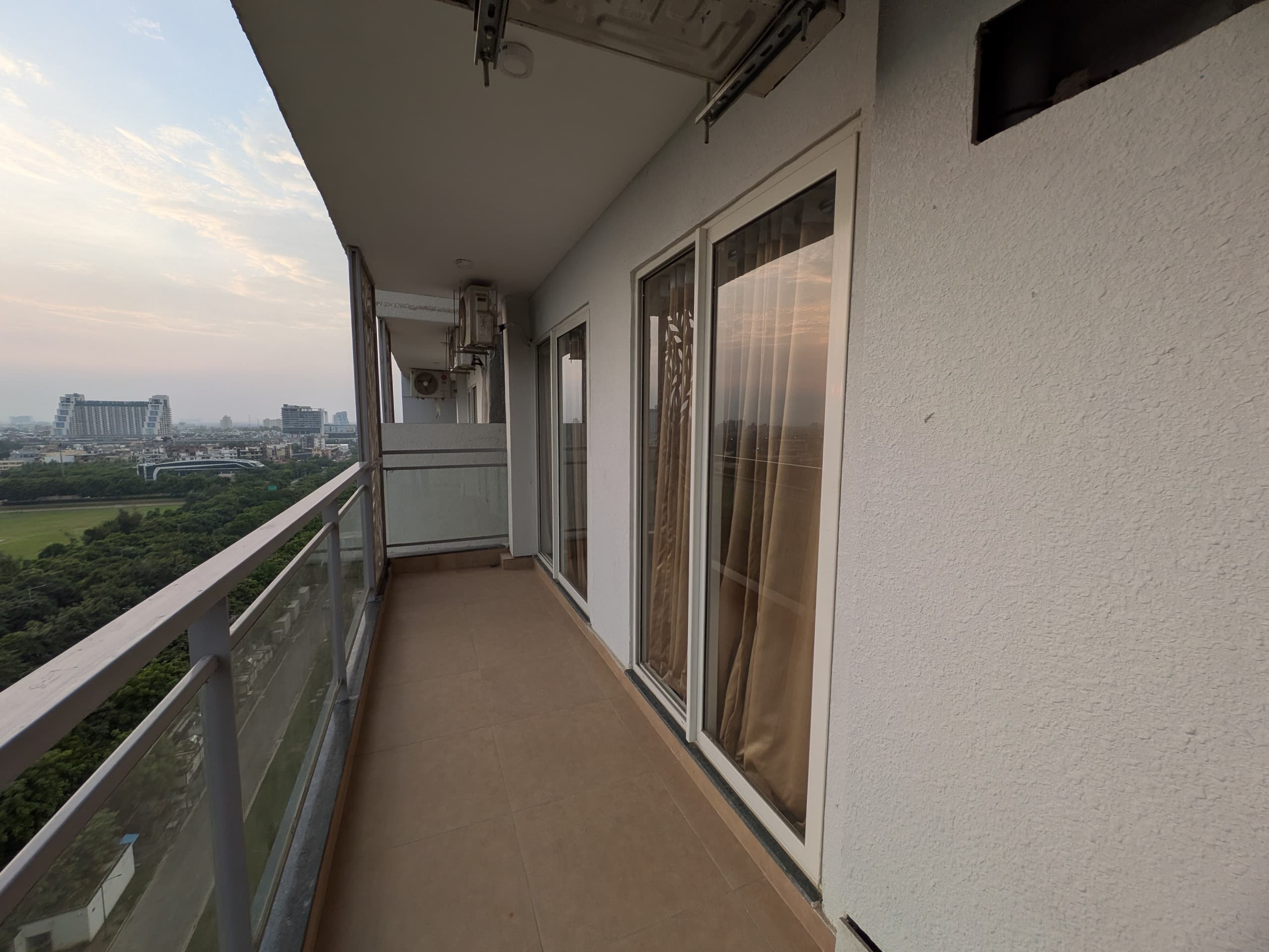 Balcony running along the suite