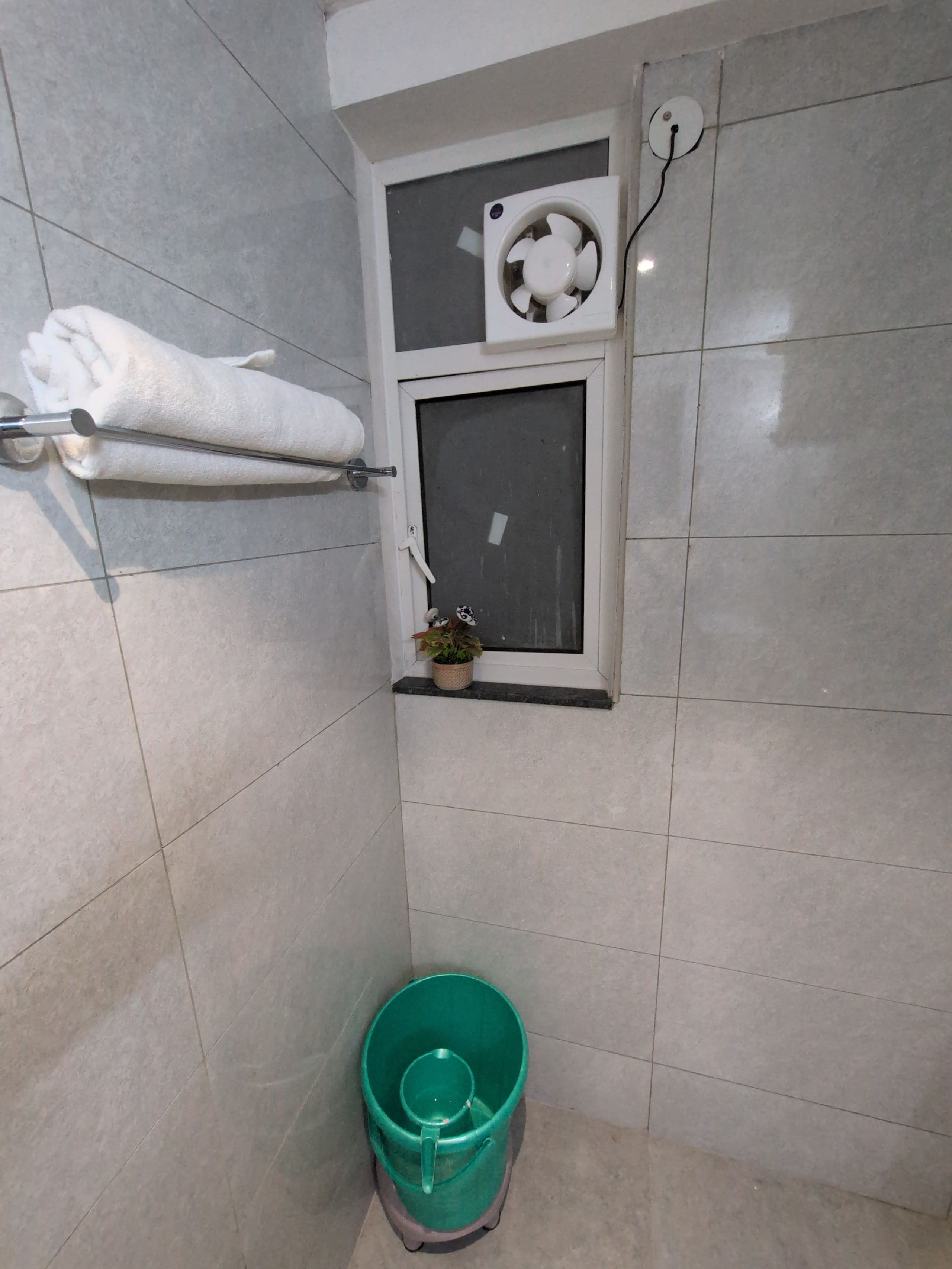 Towel rail and ventilation window