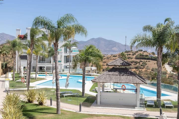 Santa Barbara Heights Ground Floor Plunge Pool - Fuengirola