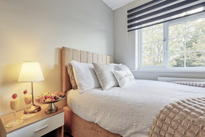 Cosy Stay | Sleeps 12 | Parking | Family Friendly - Dartford