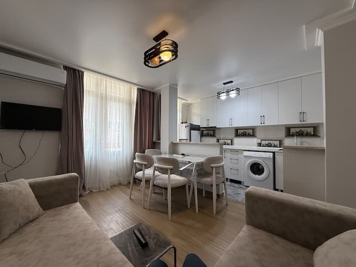 Levan - 2 Bedrooms, 59 M2, Javakhishvili 49 - 바투미
