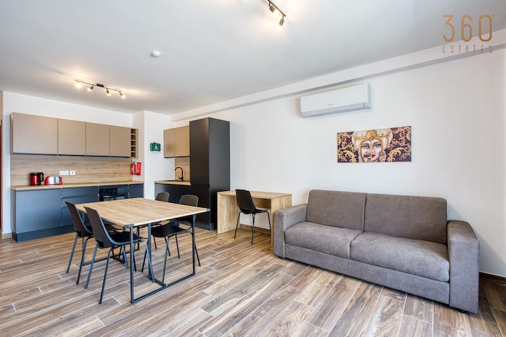 Stylish Pietà 1br | Balcony | Near Valletta | Wifi - Malta