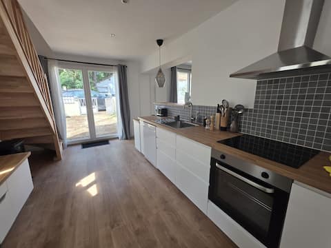 Top performing Airbnb: House for 6 people, beach within walking distance, quiet street in Saint Brevin Les Pins