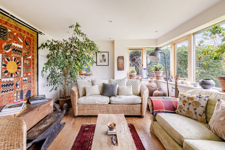 6 Bed Rural Family Home, Sauna & Hot Tub Near Bath - Frome