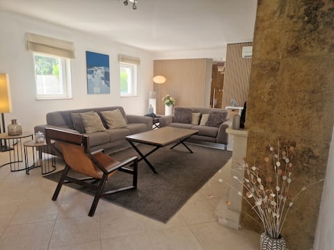 Top Airbnb: Azeitão Vacation Home em União Das Freguesias De Azeitão (São Lourenço E São Simão)
