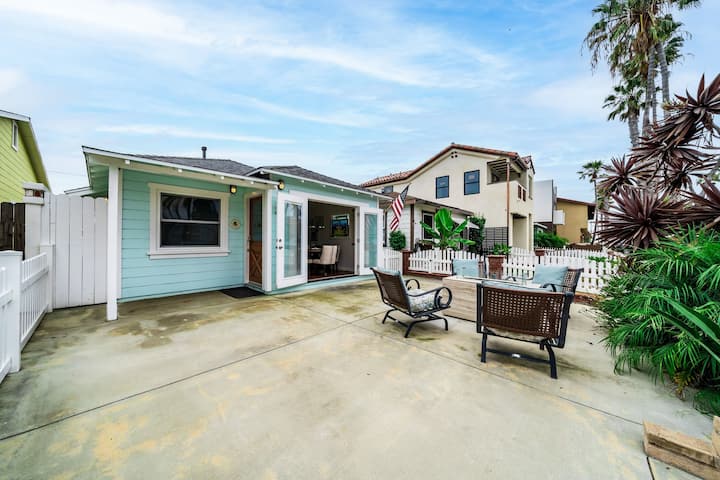 Cute 2bdrm/1bath Beach Cottage Steps To The Sand - Huntington Beach, CA