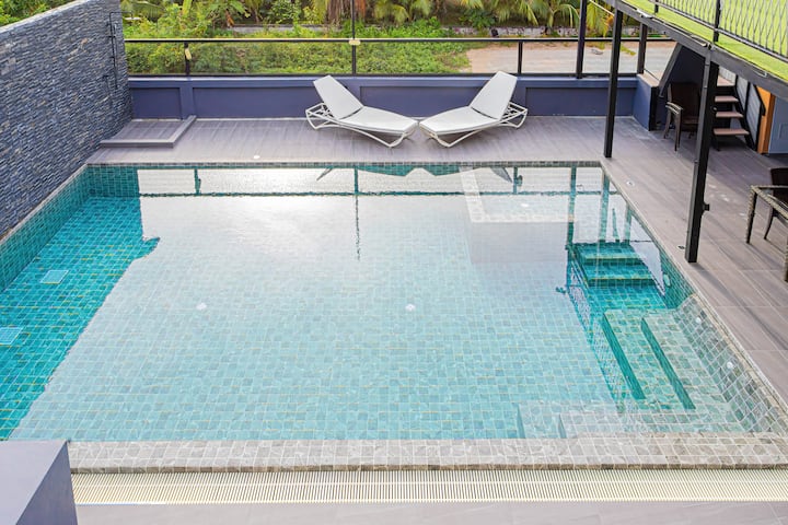 The V Twin Villa Kathu 8 Br Combo&2 Private Pools. - Phuket