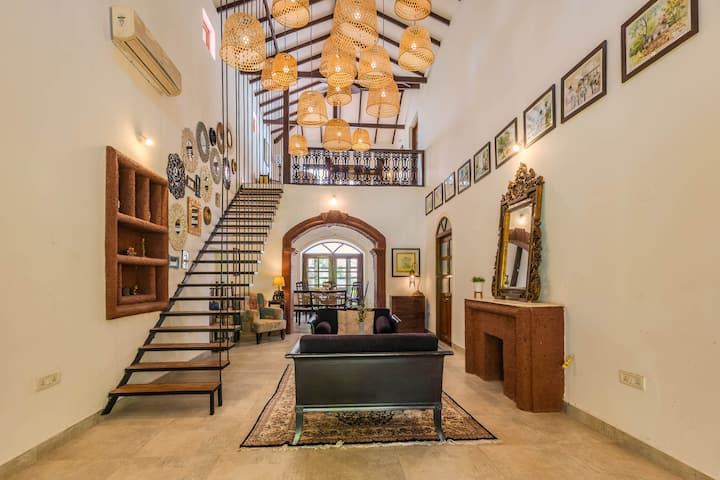 Living room image 1