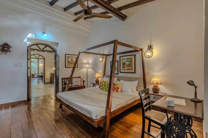 Bedroom 1 image 2