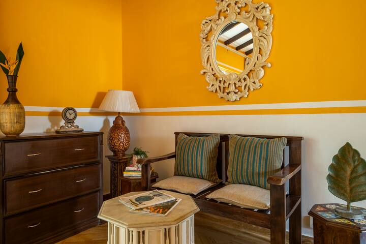 Living room image 11