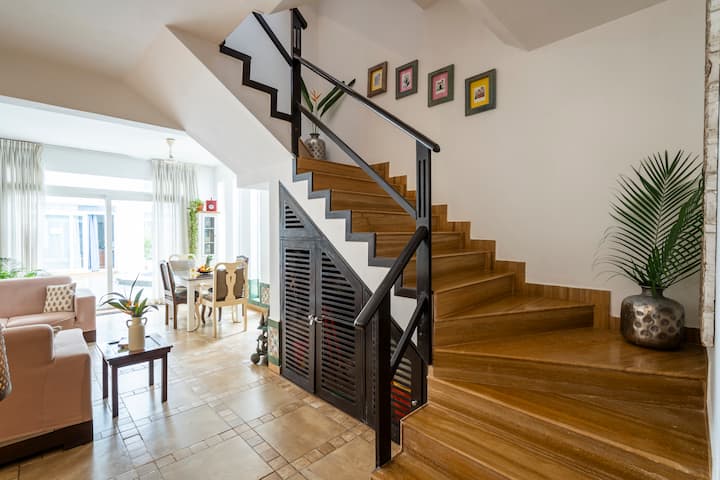 Living room image 9