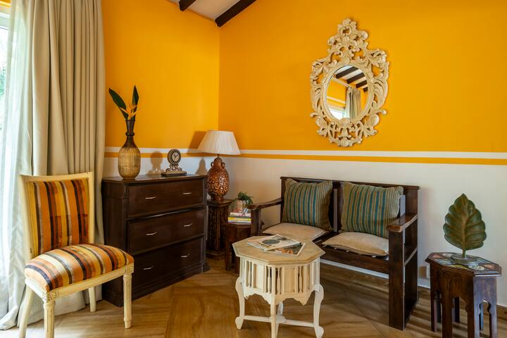 Living room image 10