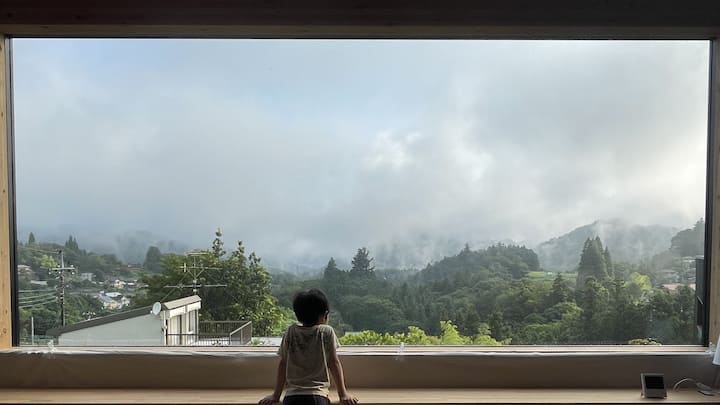 北を眺めるのが目的の建築です